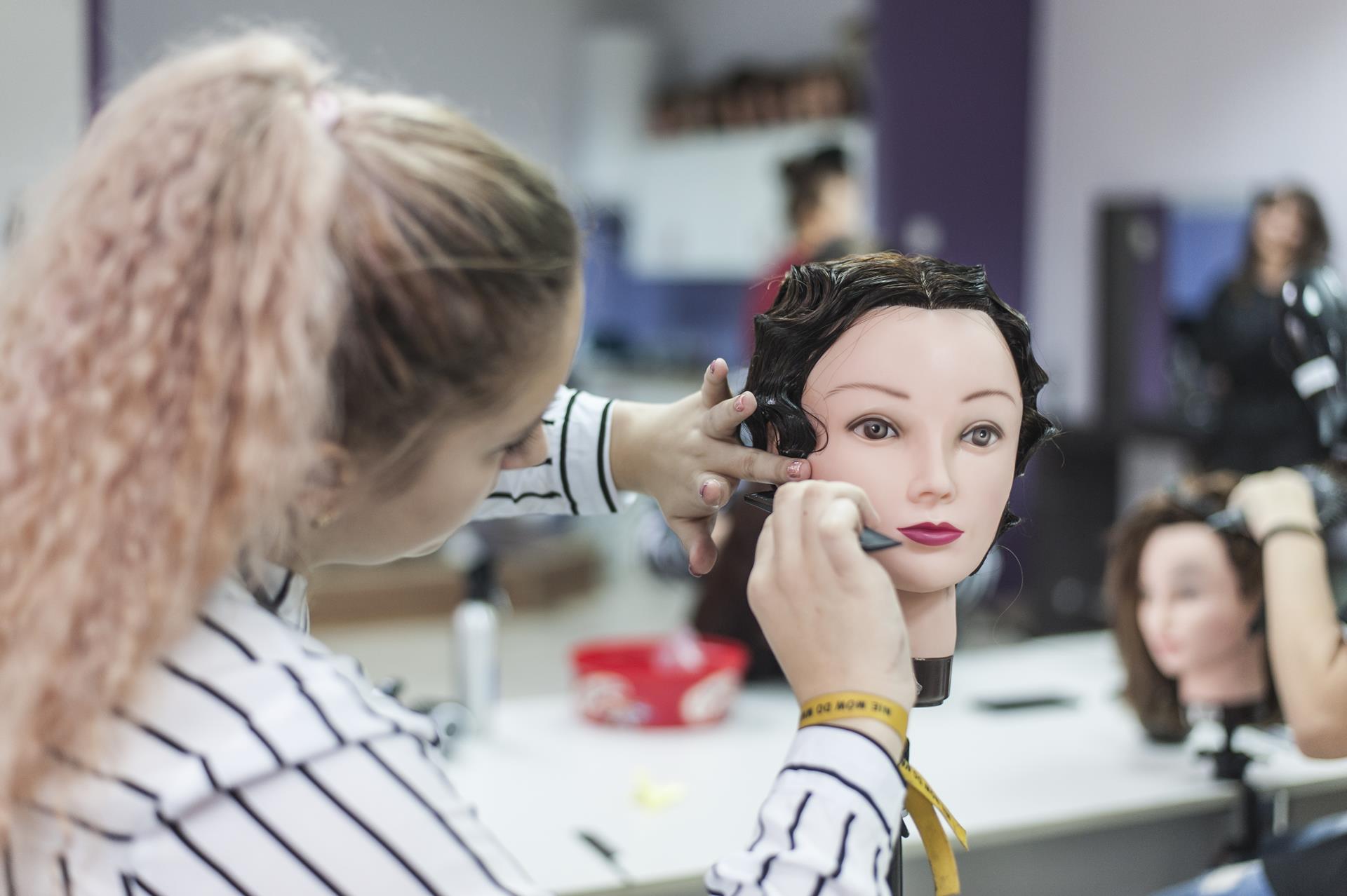 Plan Lekcji Technika Uslug Fryzjerskich Krakow zstu.edu.pl